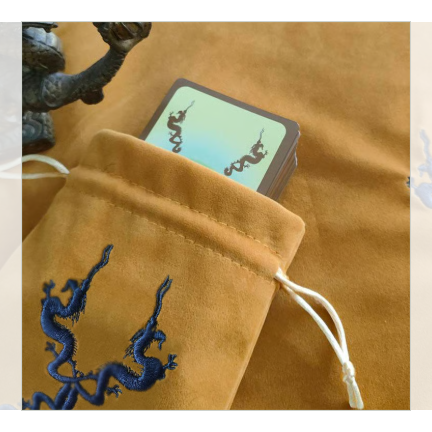 龍羽ワタナベオリジナル【易占カードセット（カード・巾着・敷物）】